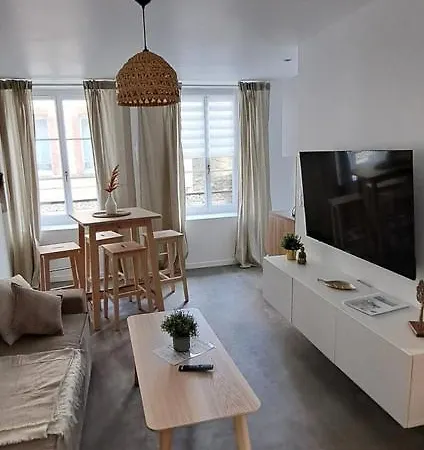 Le Balinais , En Hyper Centre Rue Au Calme Avec Parking דירה *