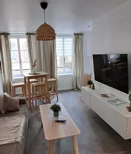 Le Balinais , En Hyper Centre Rue Au Calme Avec Parking Διαμέρισμα *